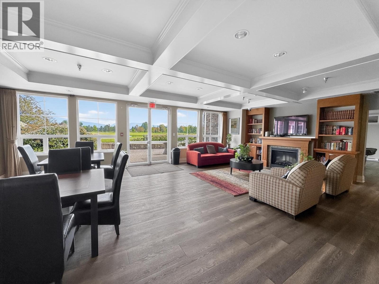 207 19673 MEADOW GARDENS WAY, Pitt Meadows