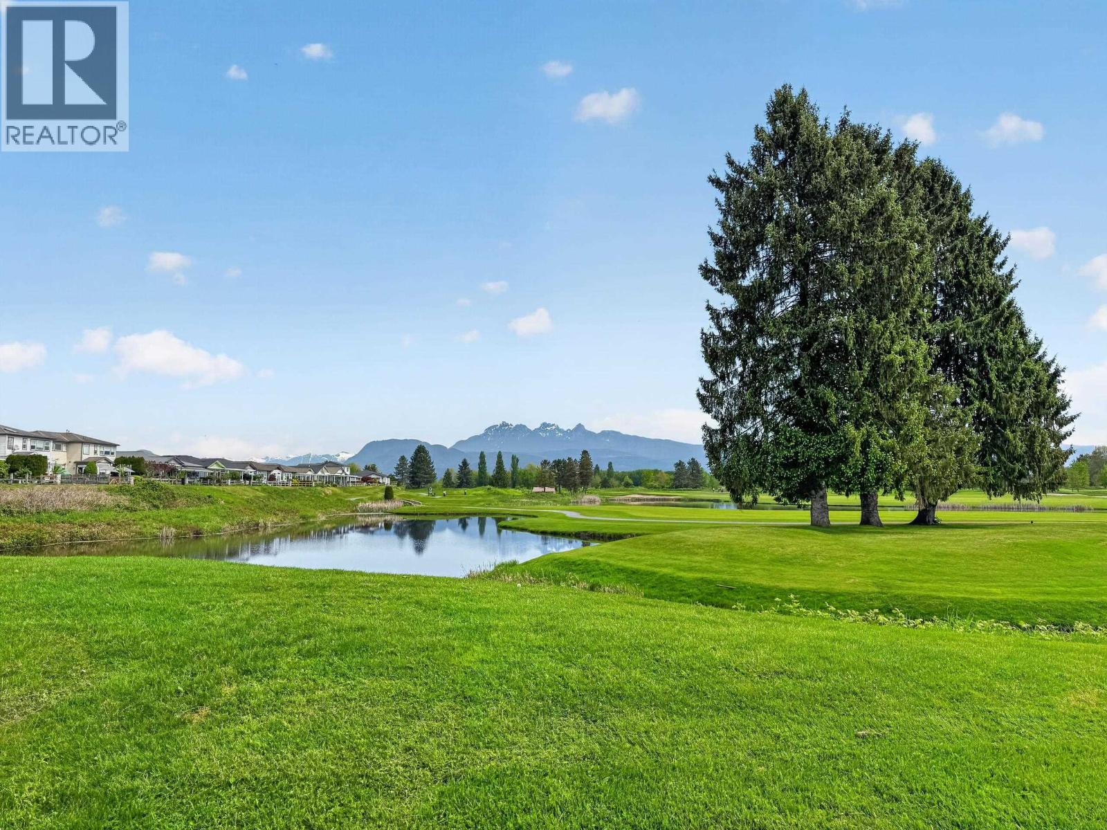 207 19673 MEADOW GARDENS WAY, Pitt Meadows