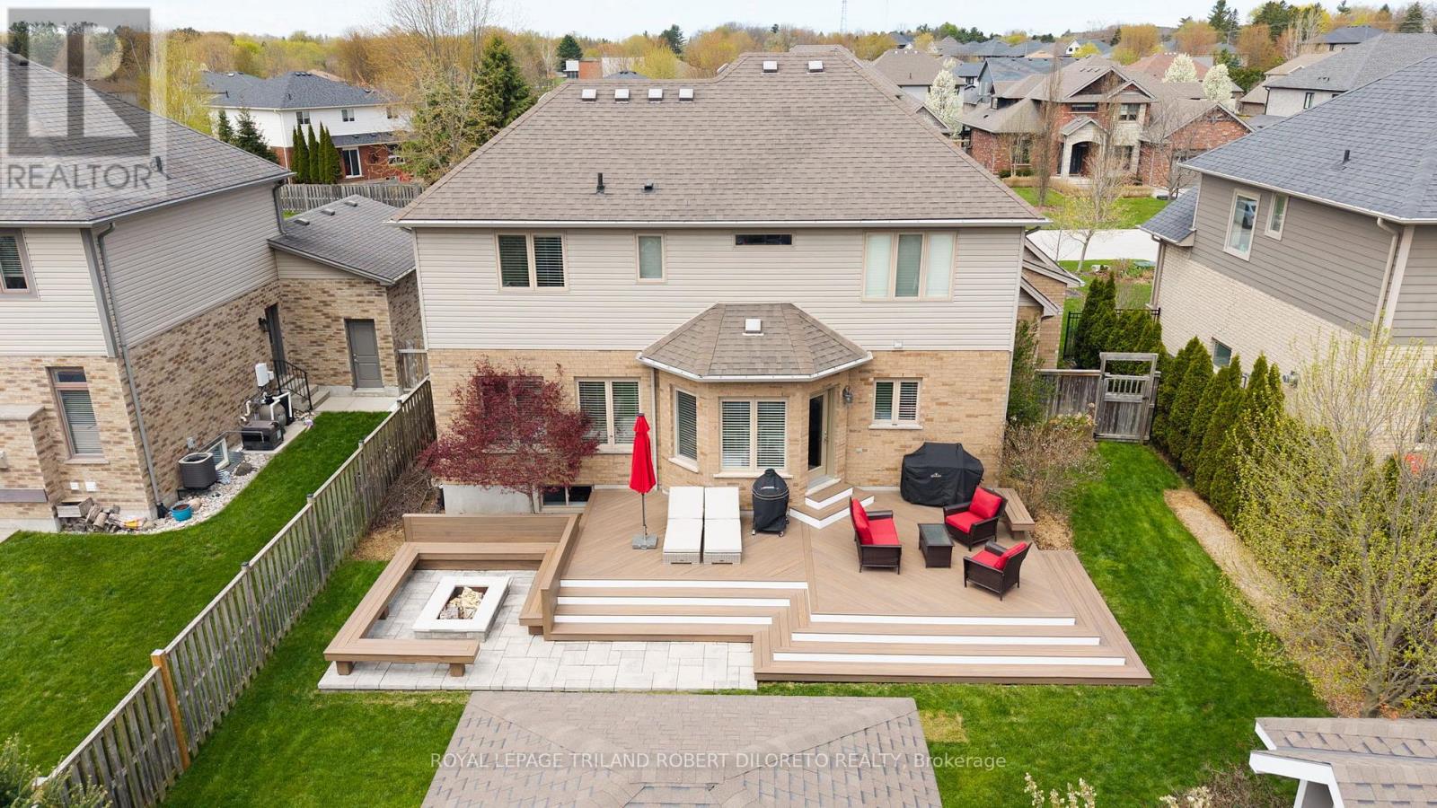 56 FIELDSTONE CRESCENT S - 35
