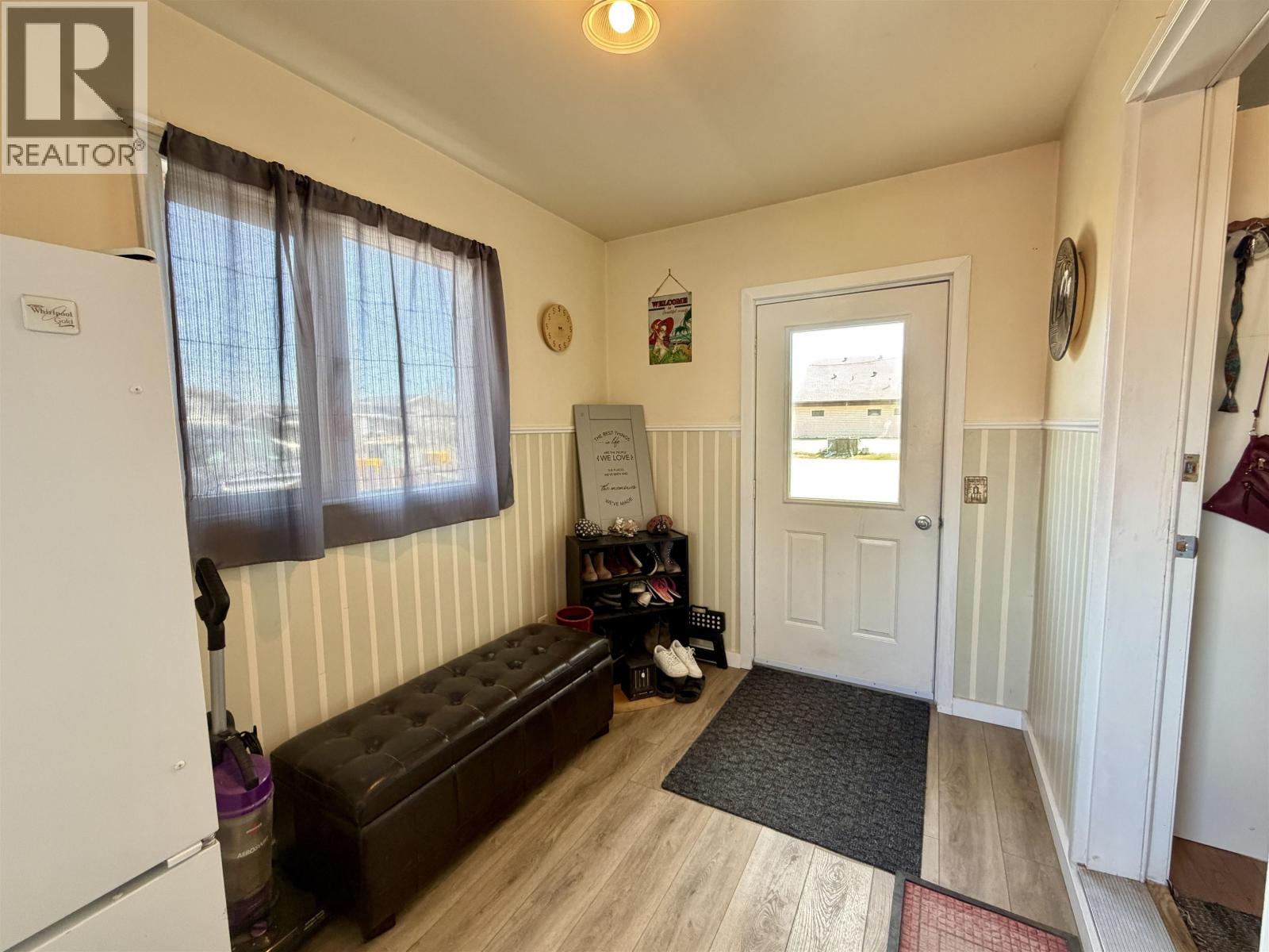 473 CONNAUGHT STREET - 34