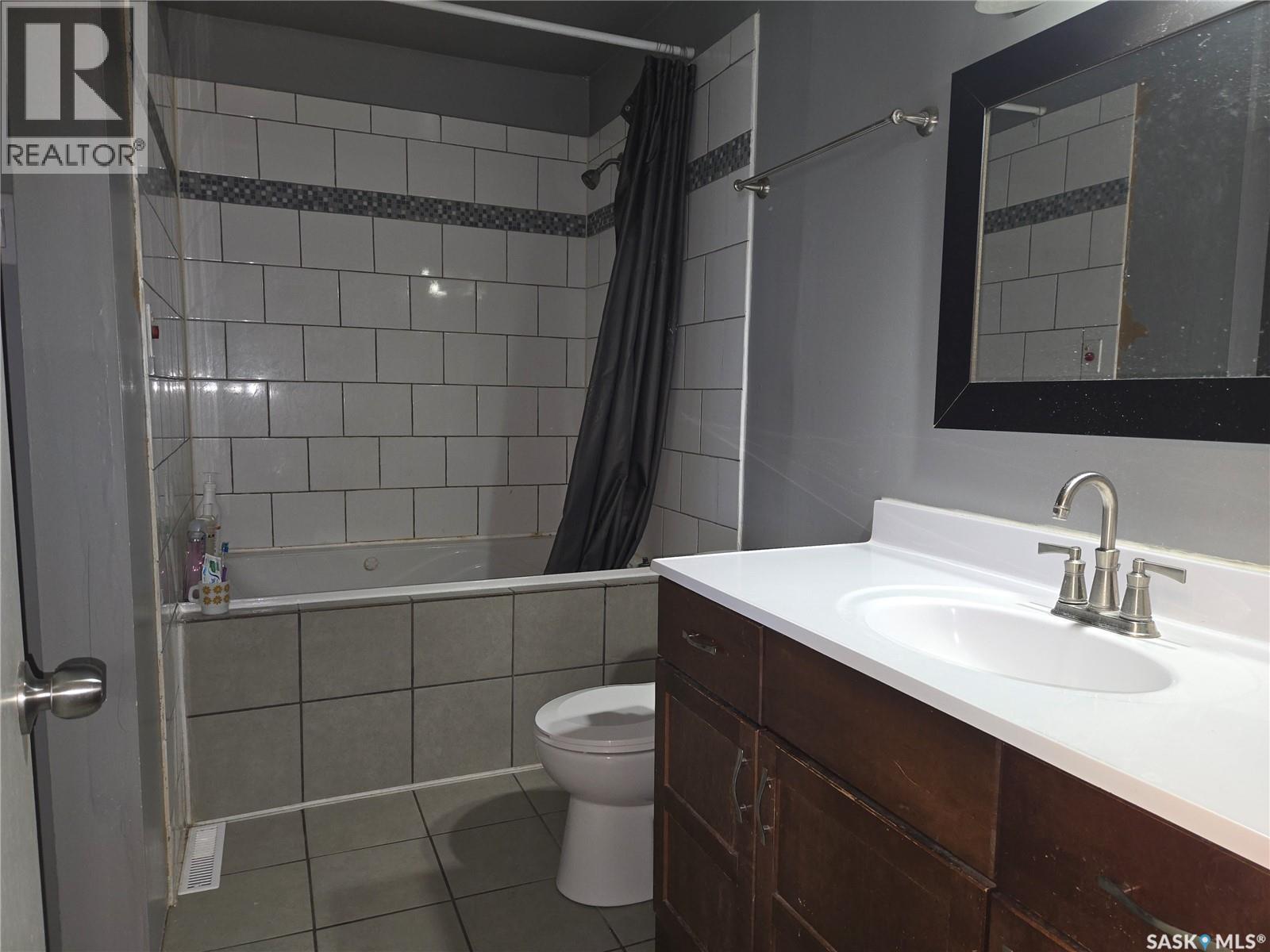 719 3rd STREET E - 21