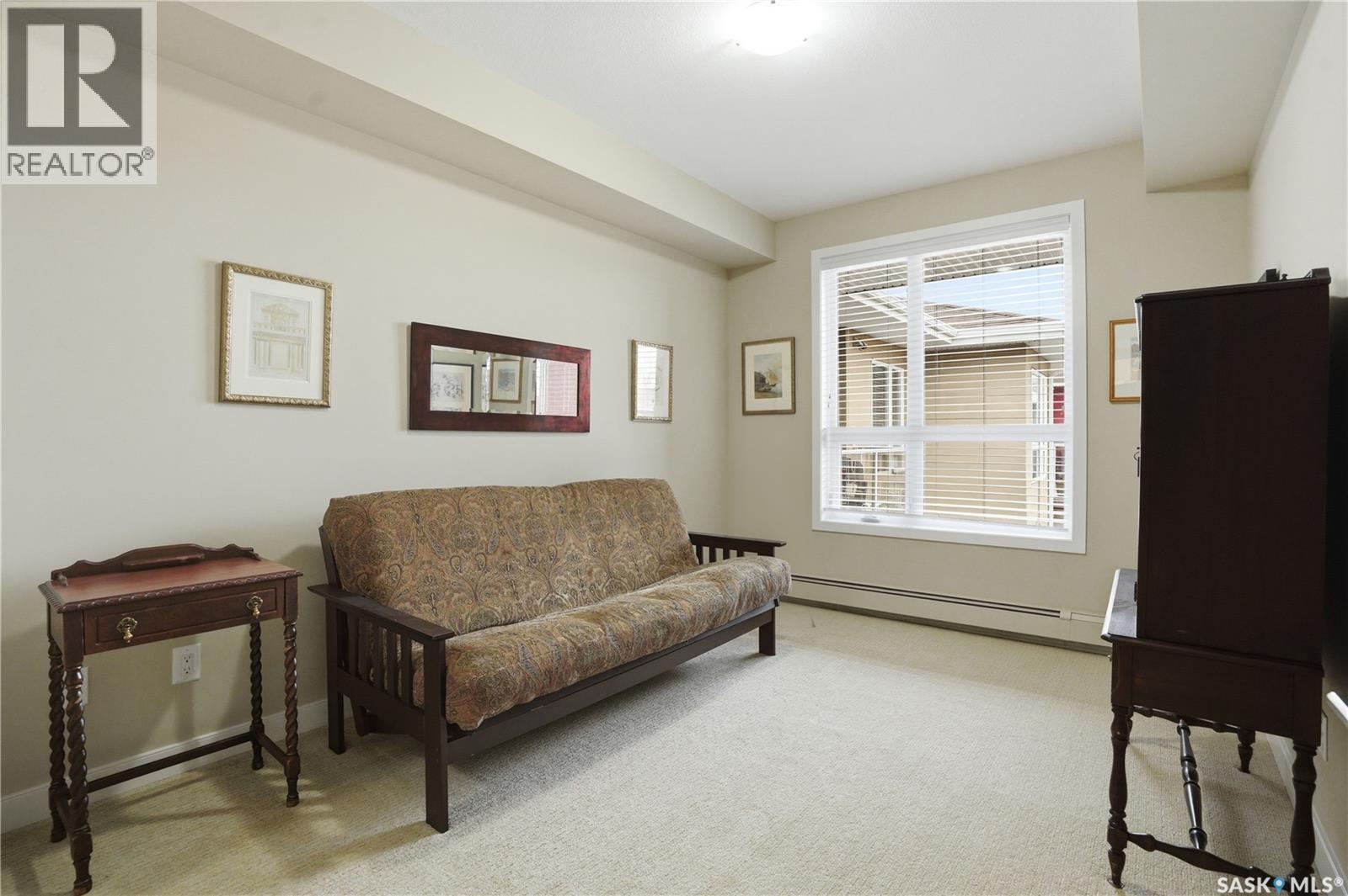 #323 1025 Moss AVENUE - 13