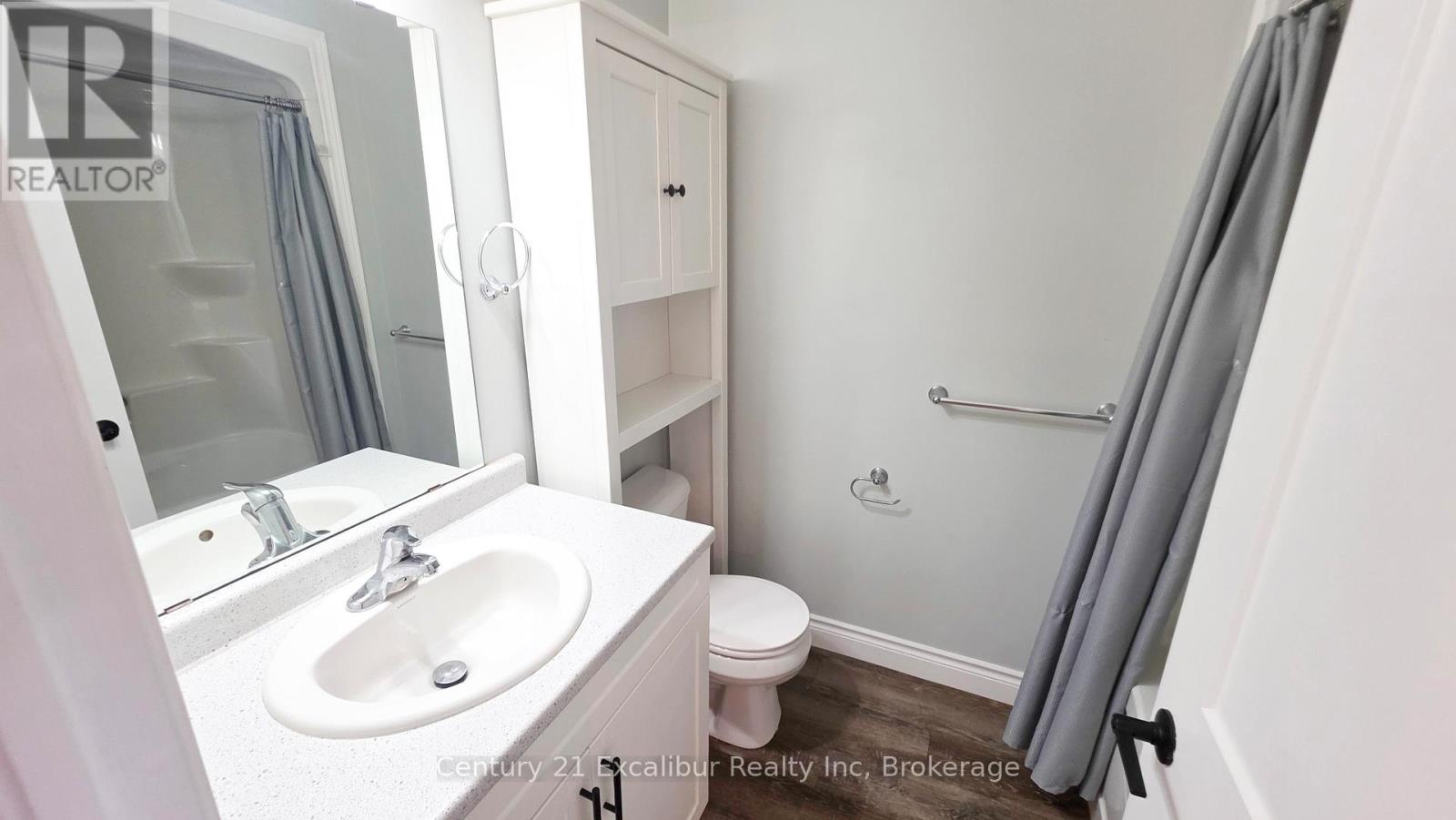 #4B 360 QUEEN STREET E - 5