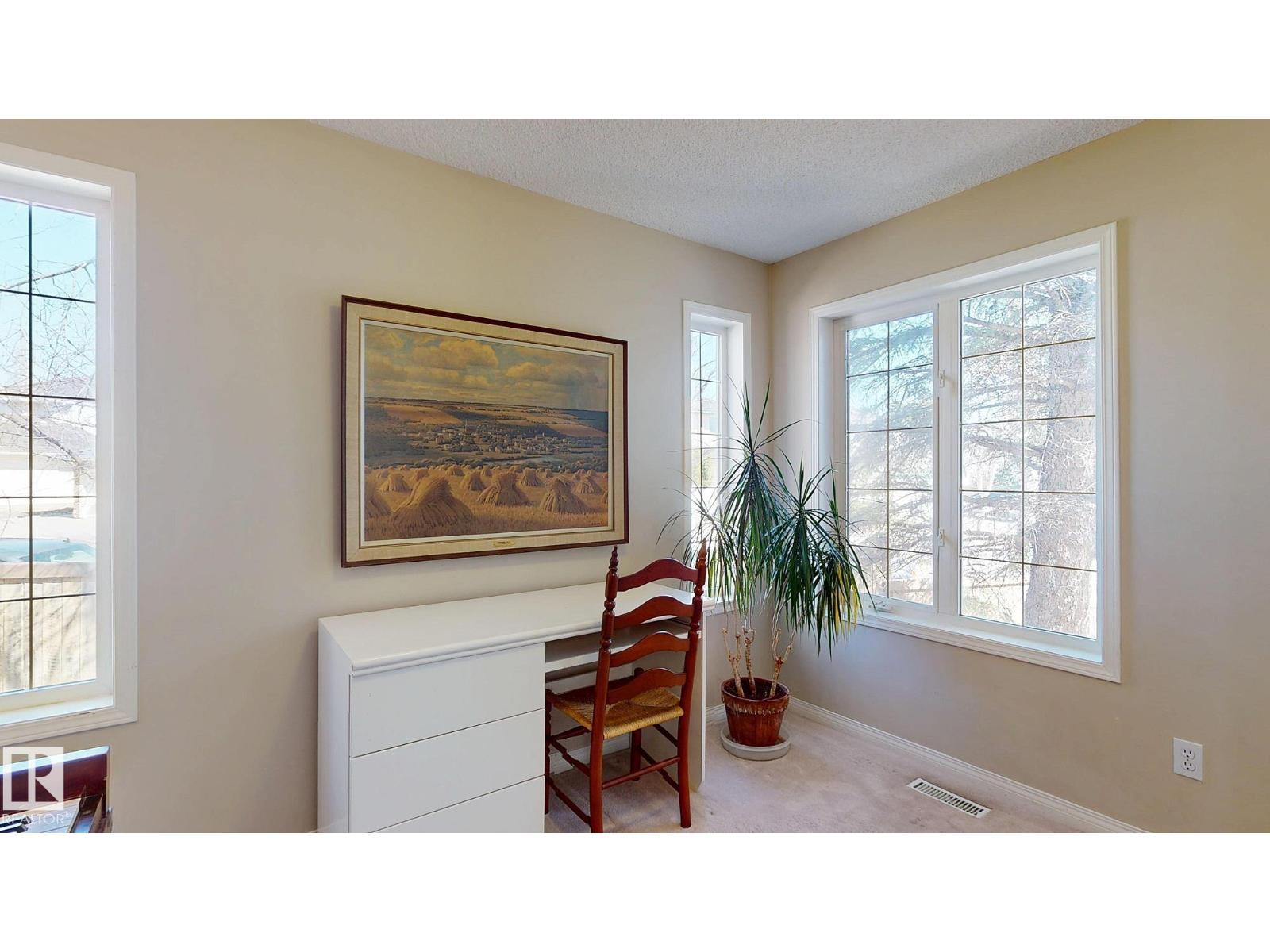 721 BUTTERWORTH DR NW, Edmonton