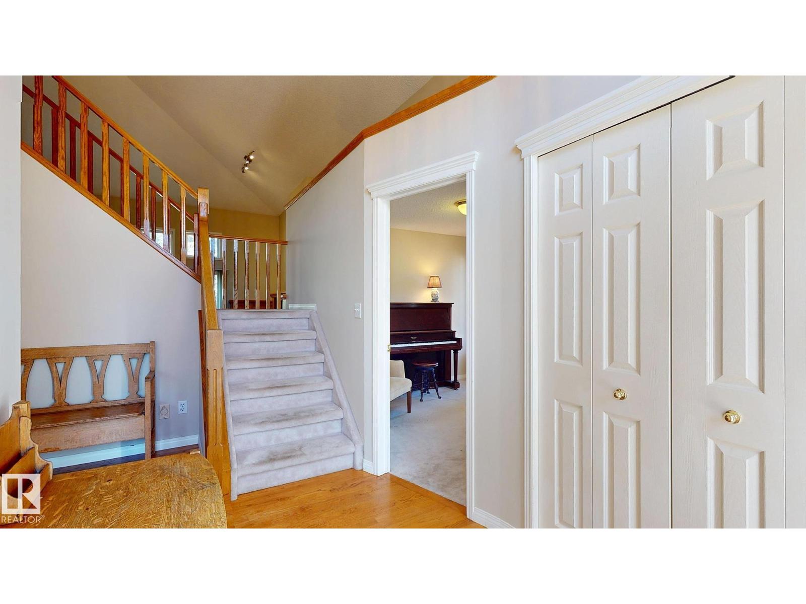 721 BUTTERWORTH DR NW - 2