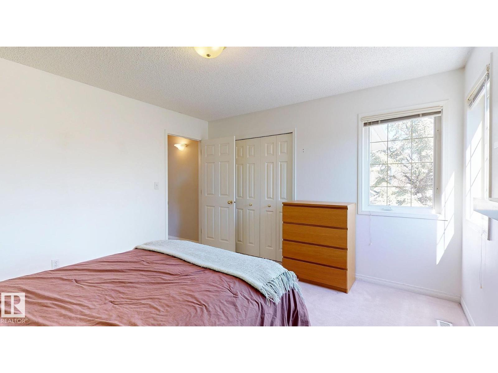 721 BUTTERWORTH DR NW, Edmonton