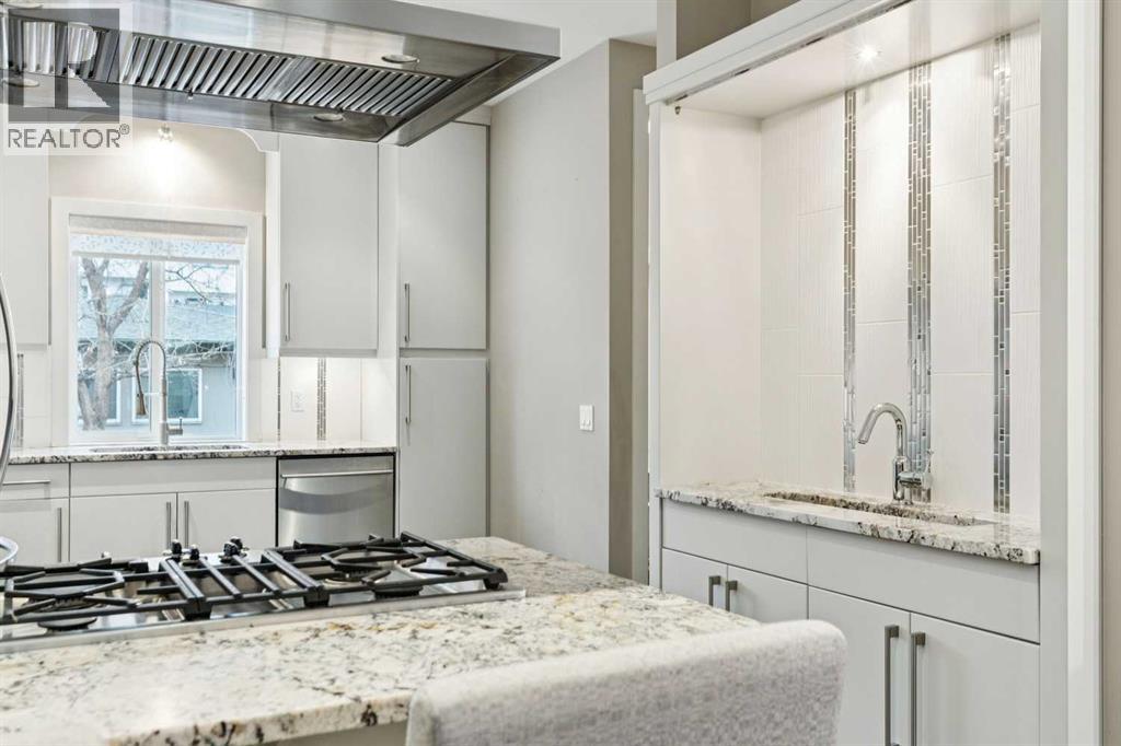 2231 26 Avenue SW - 10