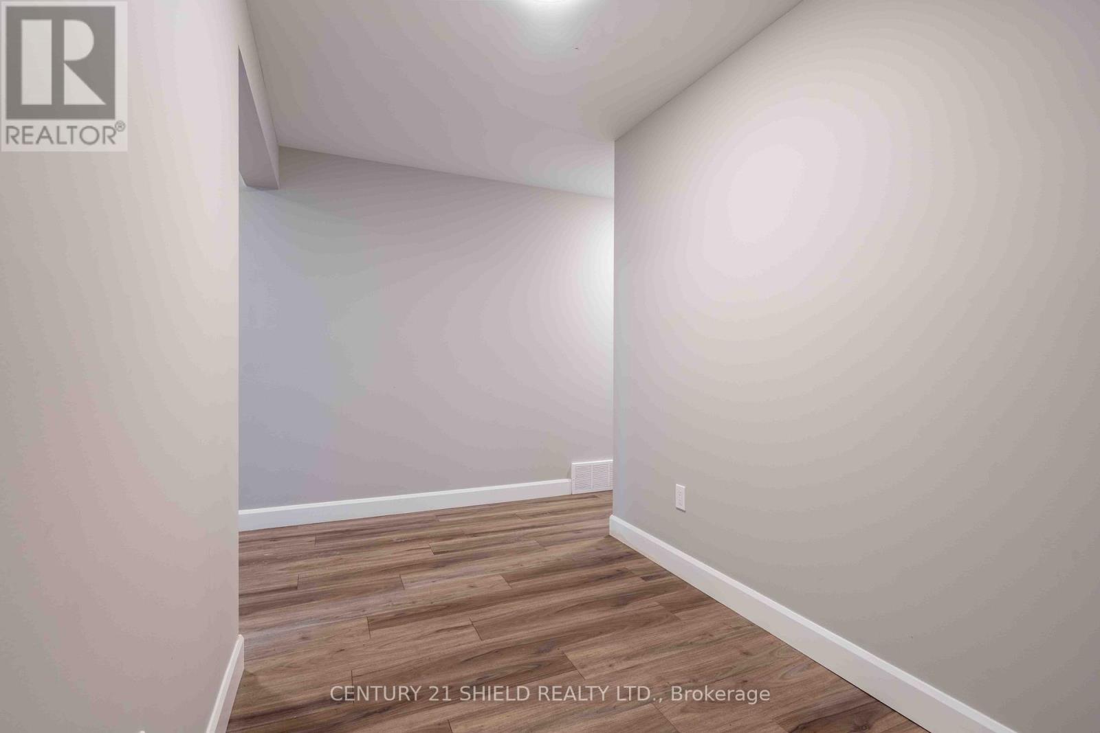 236 EAST RIDGE DRIVE - 21