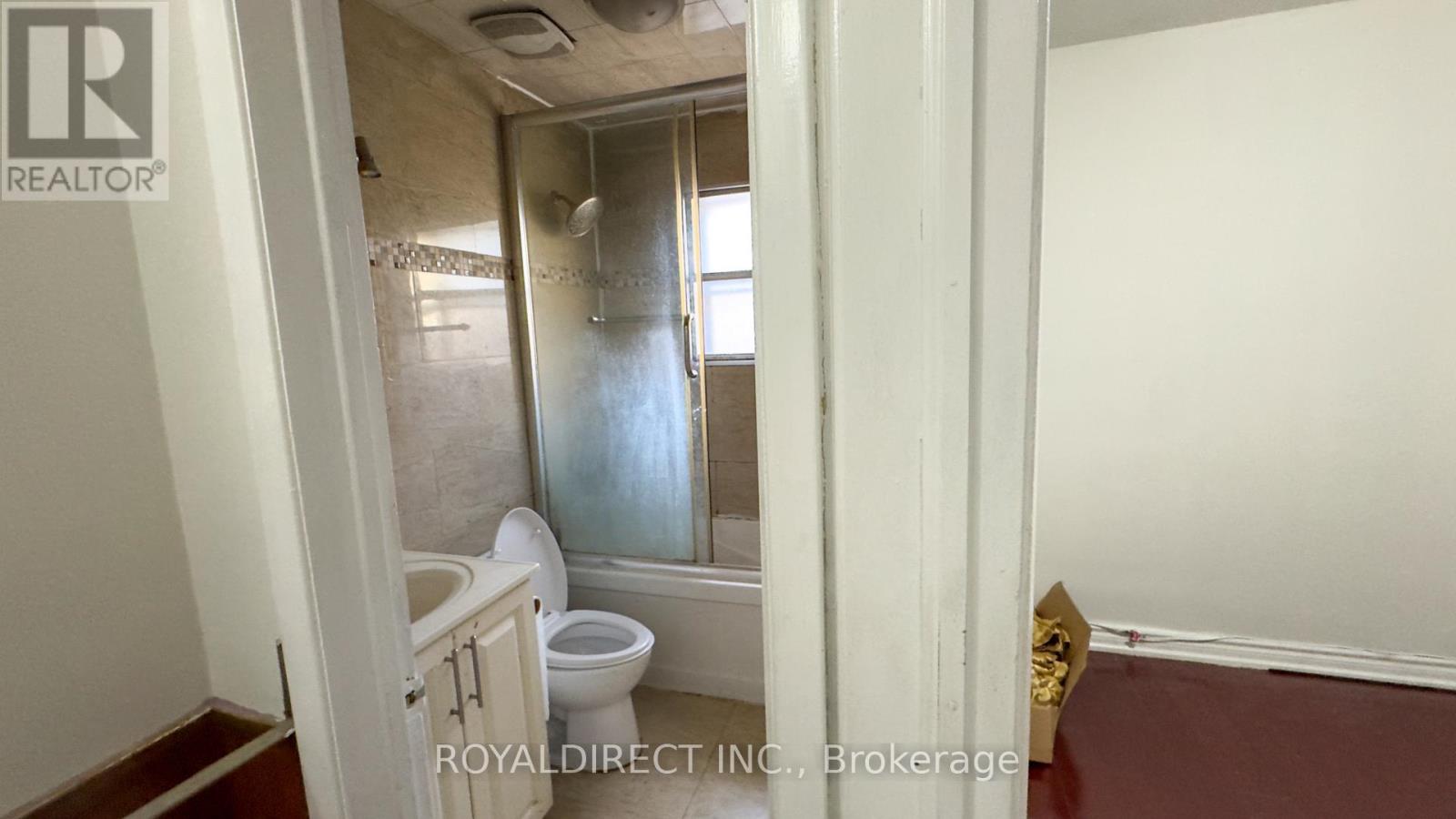 65 SHARBOT AVENUE - 16