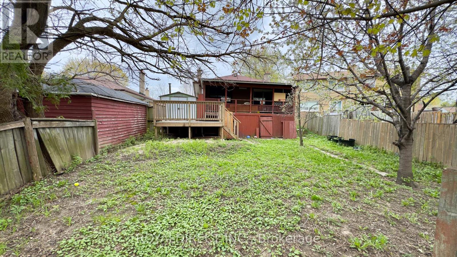 65 SHARBOT AVENUE - 21