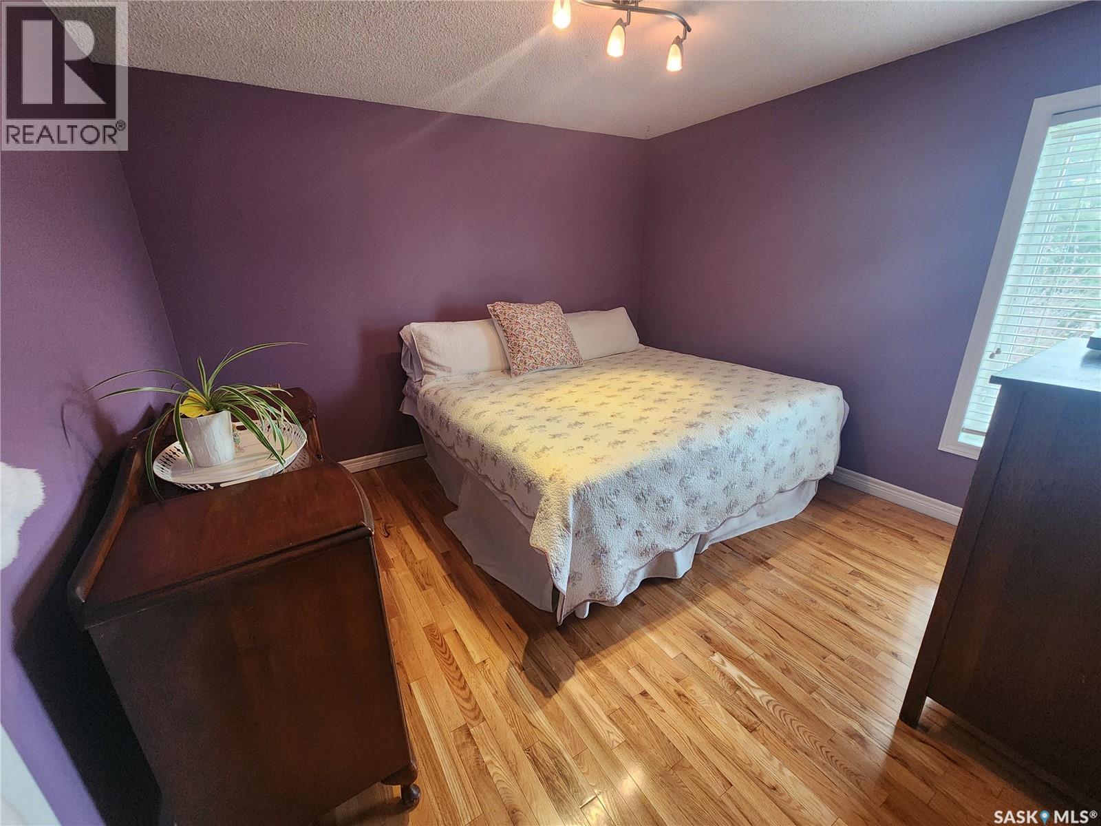 947 Albert STREET — photo 26