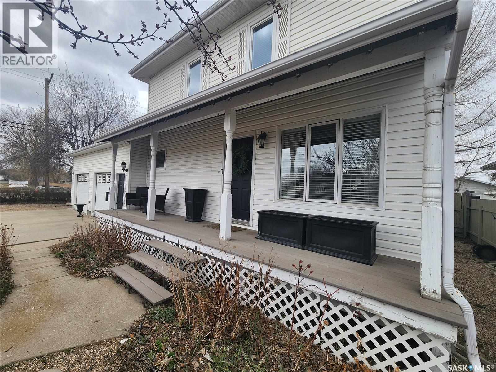 947 Albert STREET - photo 3