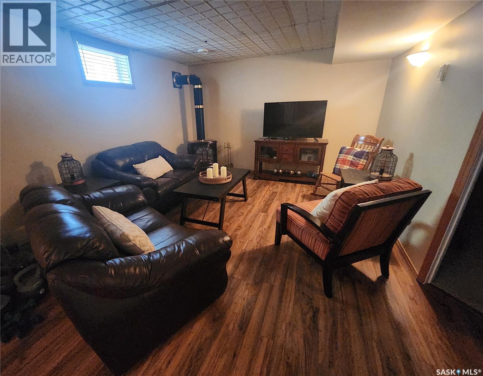 947 Albert STREET — photo 34
