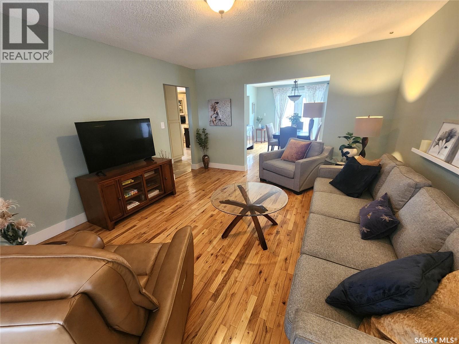 947 Albert STREET - photo 4