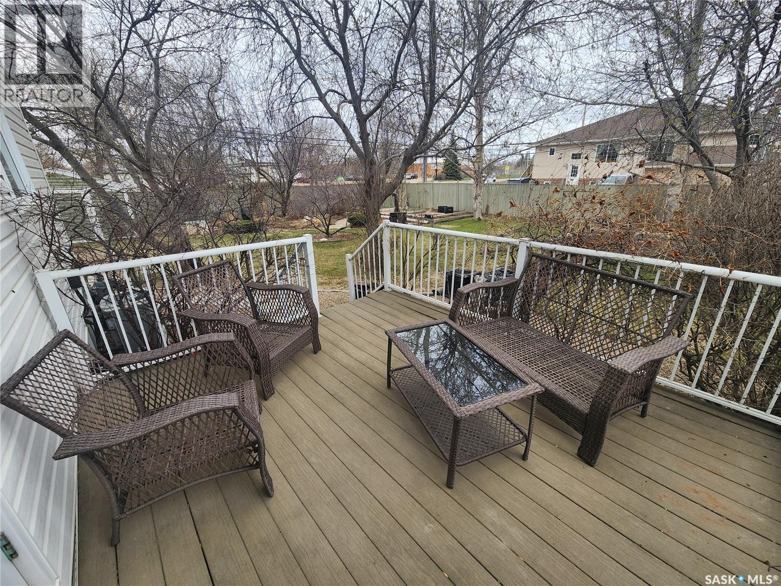 947 Albert STREET — photo 48