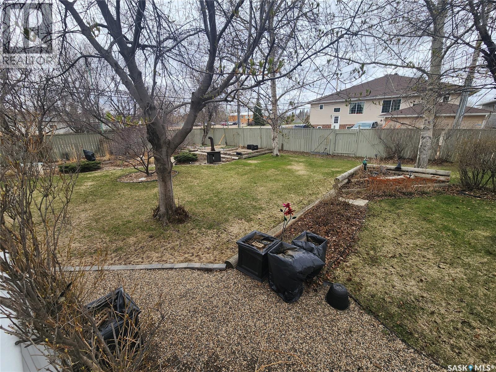 947 Albert STREET — photo 49