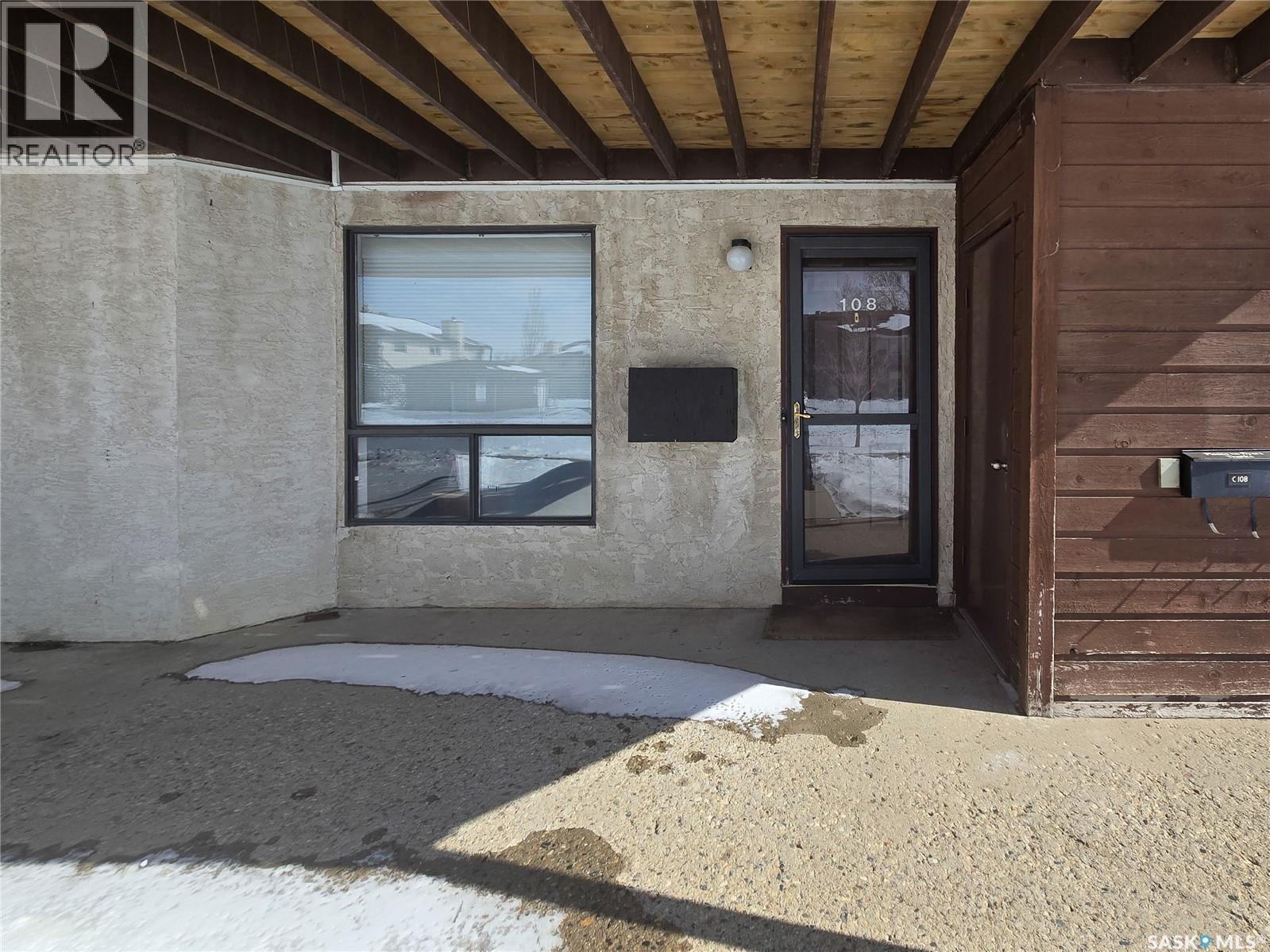 #108 2931 Harding STREET - 13