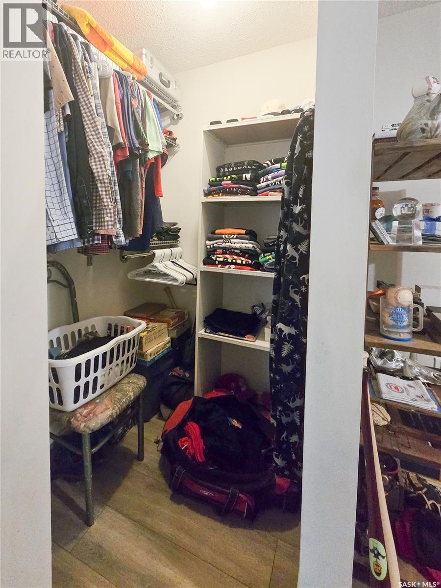 #108 2931 Harding STREET - 9