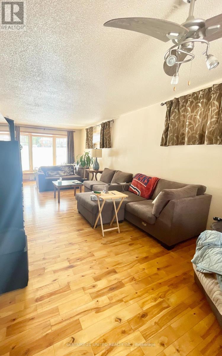 9588 ARDAGH CRESCENT - 6
