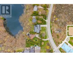 8 Bayview Park Lane, Richmond Hill, ON L4E3G1 Photo 35