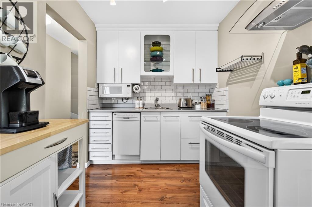 5 JANIS Court, Dundas, Ontario, L9H1S8 — Photo 12