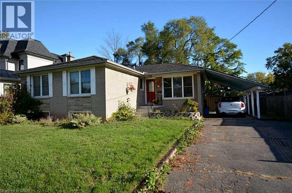 469 SCARSDALE Crescent, Oakville, Ontario, L6L3W7 — Photo 2