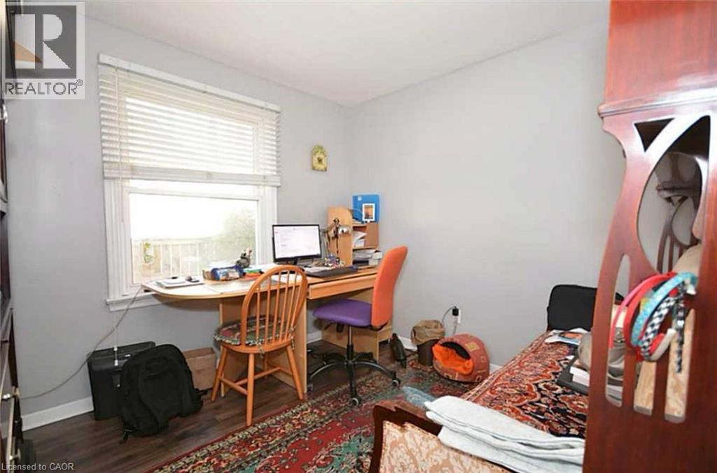 469 SCARSDALE Crescent, Oakville, Ontario, L6L3W7 — Photo 7
