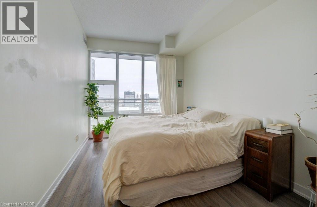 85 DUKE Street W Unit# 1007, Kitchener, Ontario, N2G1A6 — Photo 8