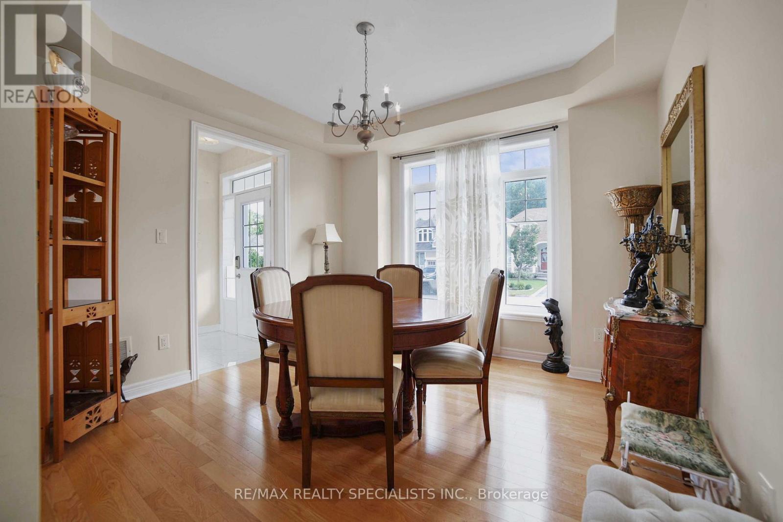 61 RIVERWALK PLACE - 15