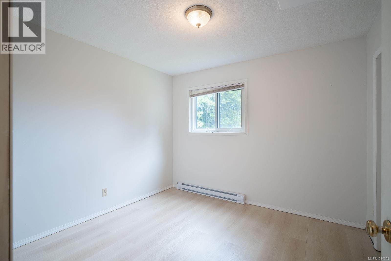 2045 Furn Rd - 18