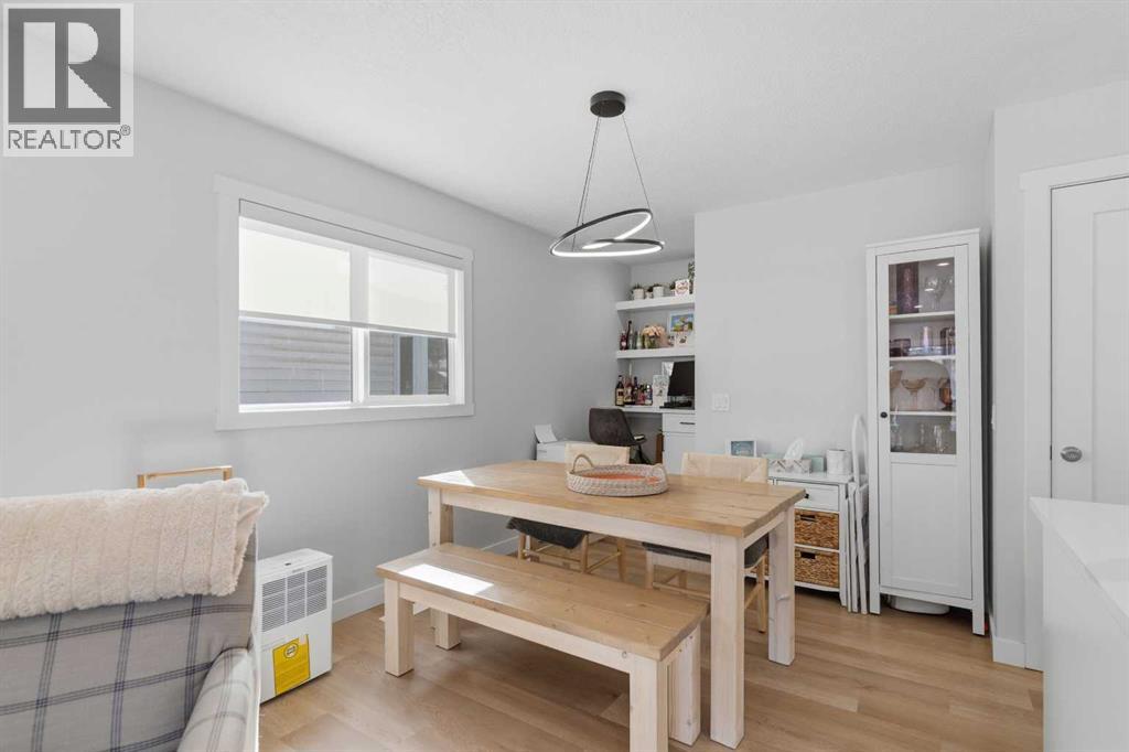 7107 54 Avenue NW - 15