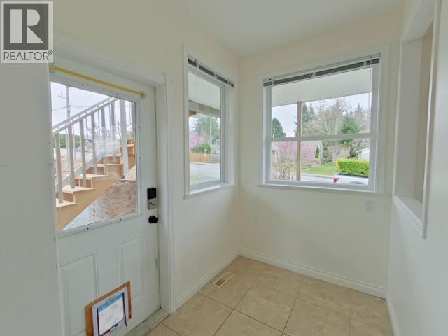 6402 HILLCREST AVE - 21
