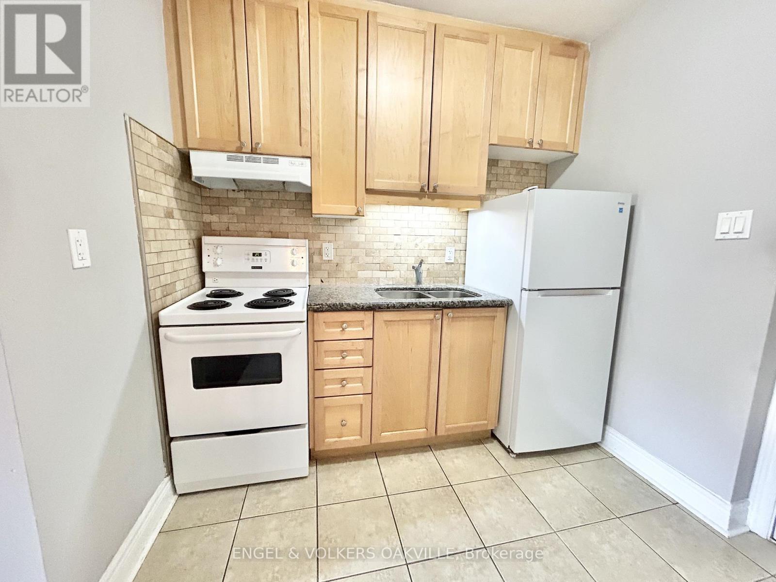 Listing photo of 109 - 15 THIRTY THIRD STREET