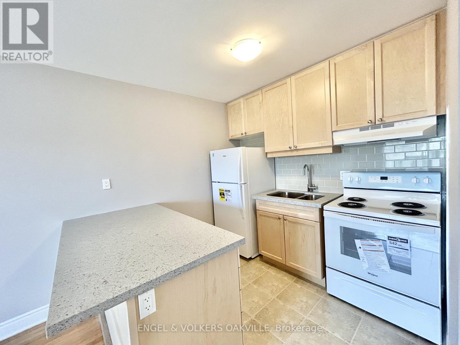 Listing photo of 10 - 80 TWENTY FIFTH STREET