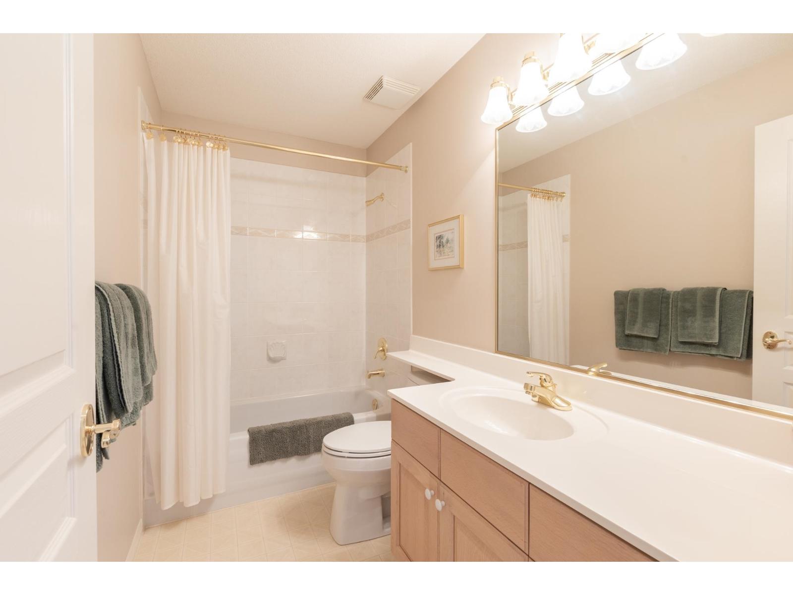 3 Bed, 3 Bath House for Sale in Surrey – 2227 140A STREET, Surrey - Image 14