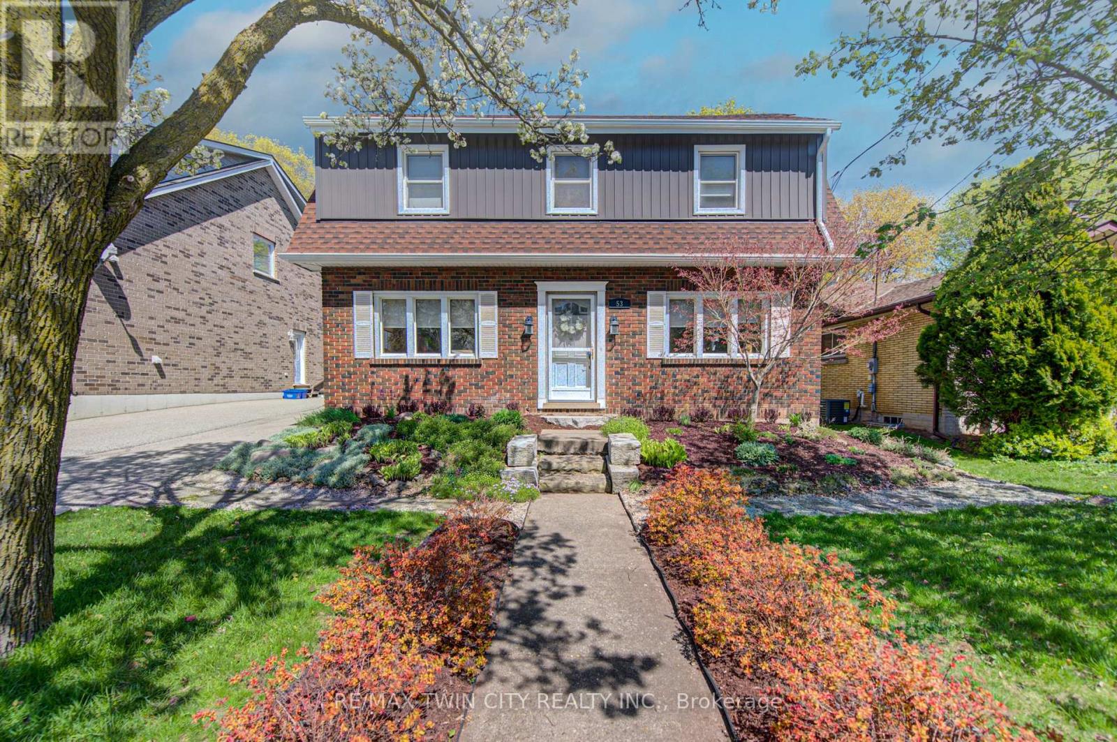 53 LINCOLN AVENUE - 1