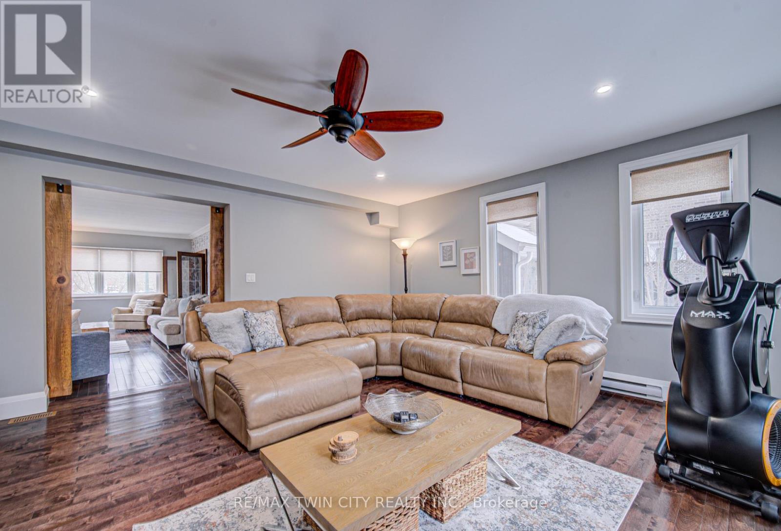 53 LINCOLN AVENUE - 10