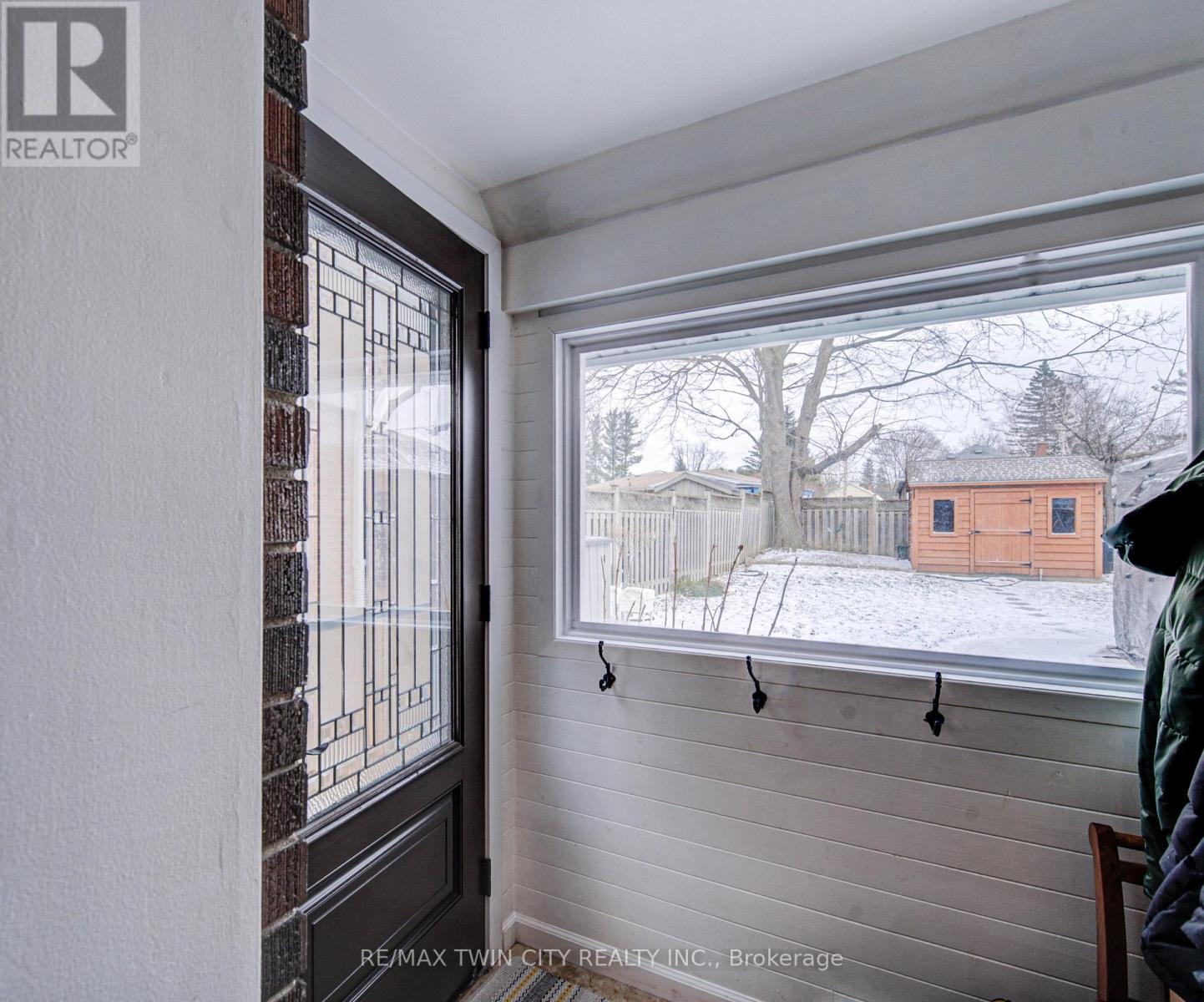 53 LINCOLN AVENUE - 21