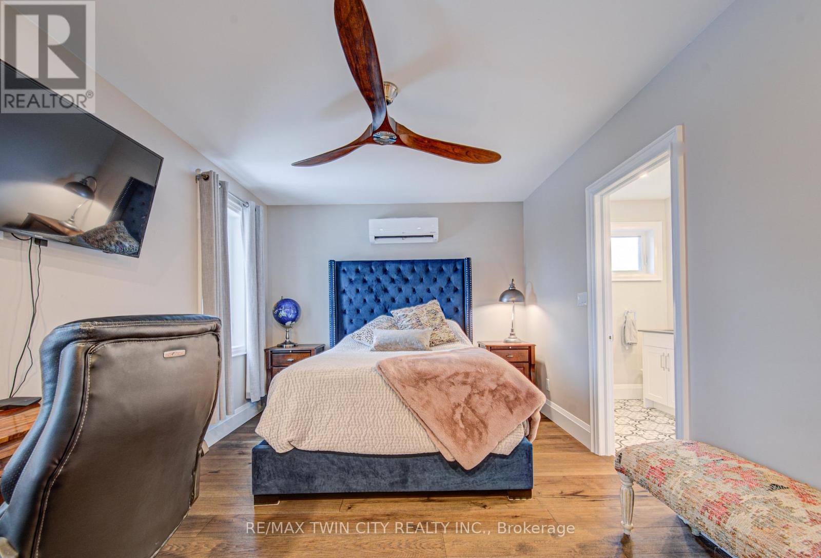 53 LINCOLN AVENUE - 27