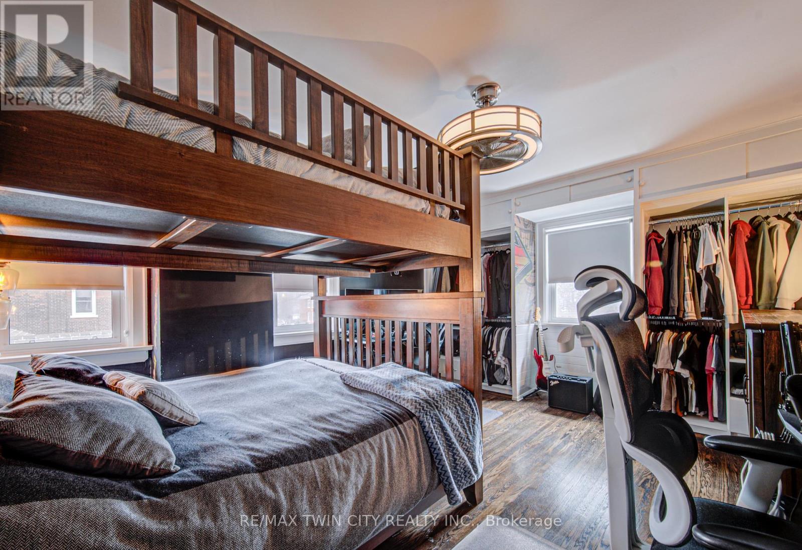 53 LINCOLN AVENUE - 31