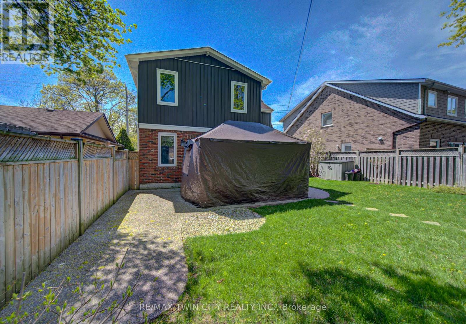 53 LINCOLN AVENUE - 36