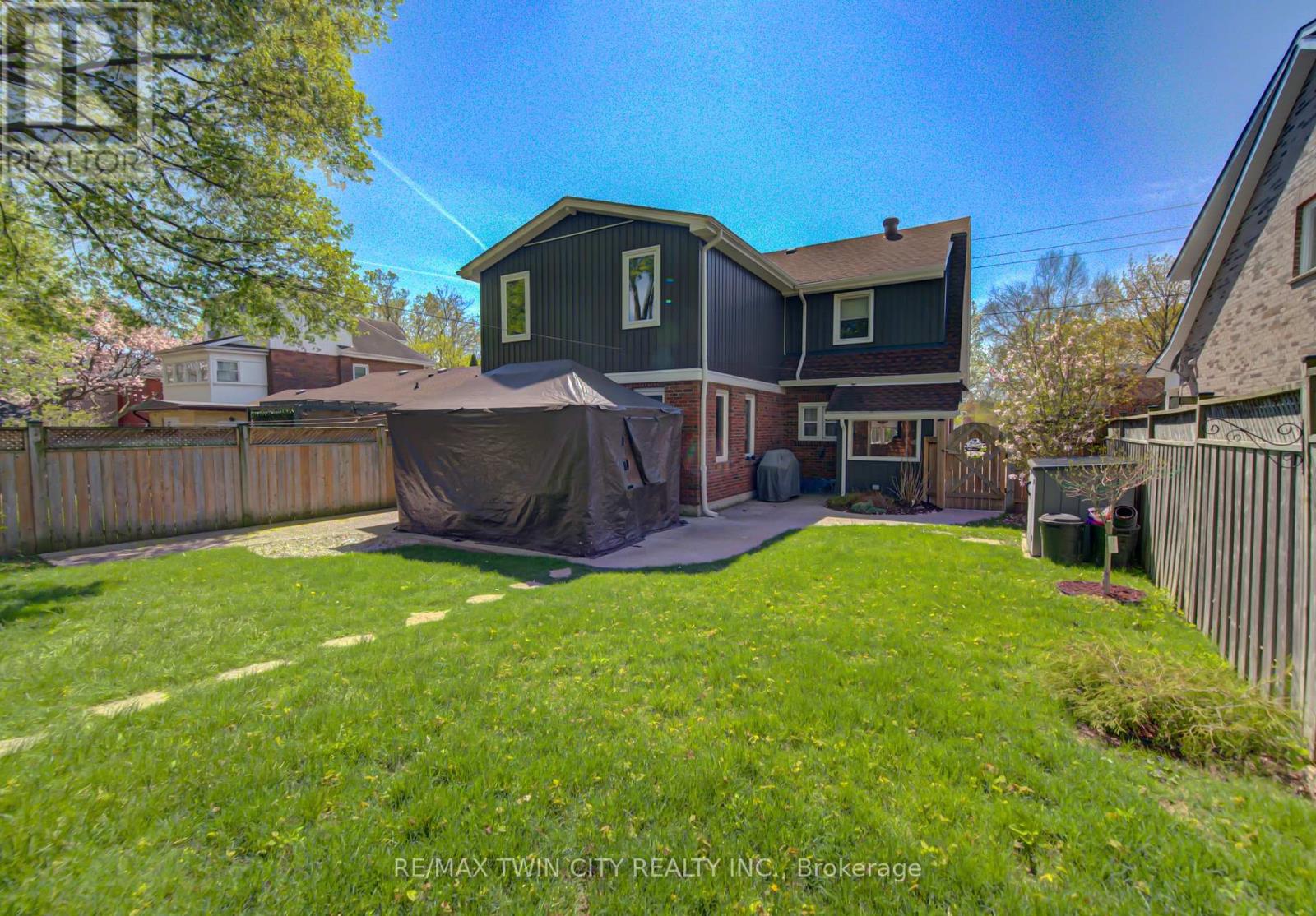 53 LINCOLN AVENUE - 37
