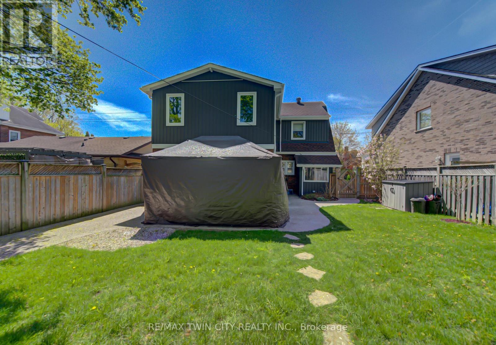 53 LINCOLN AVENUE - 38