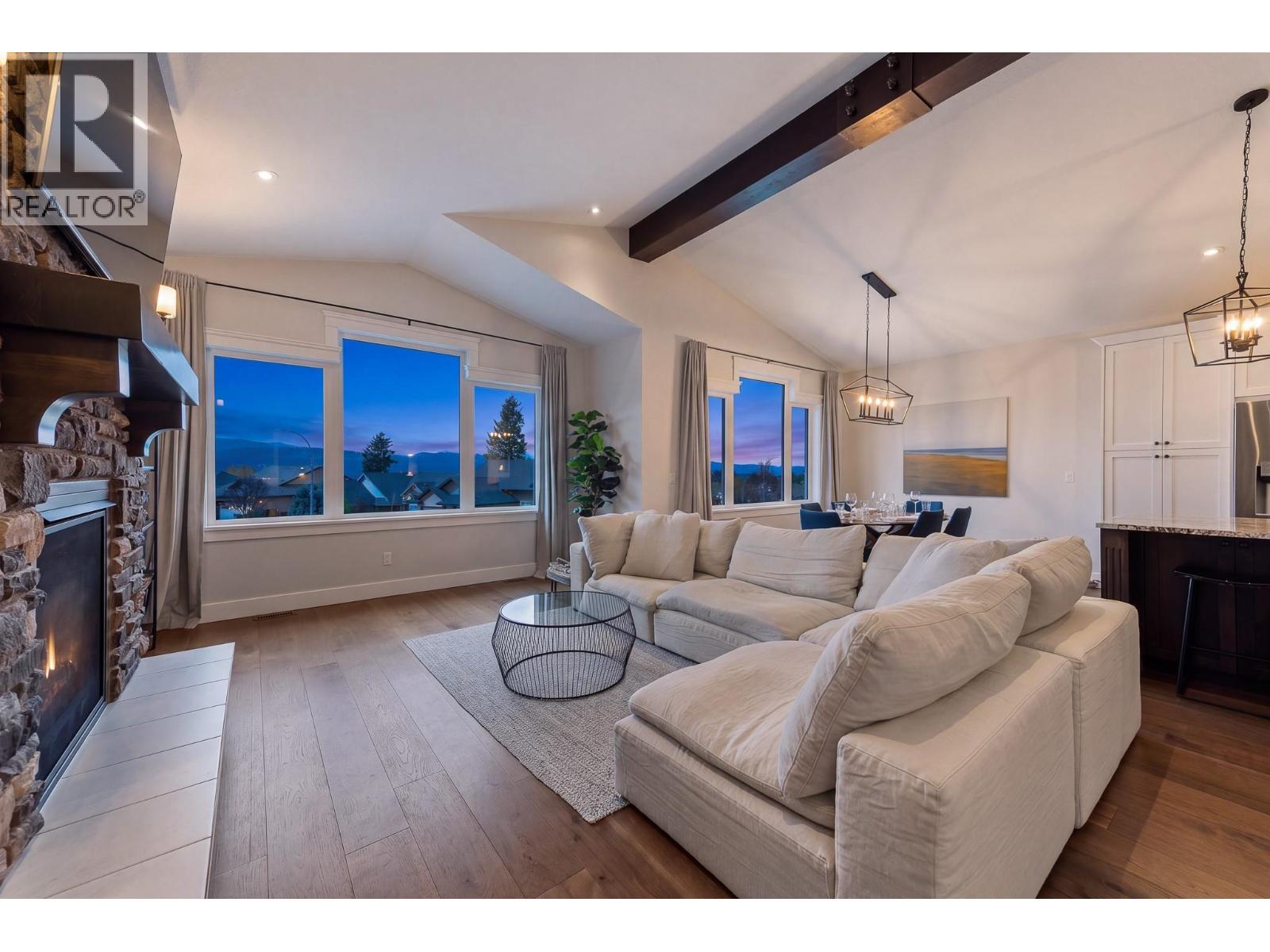 1464 SOUTHVIEW Drive - 57