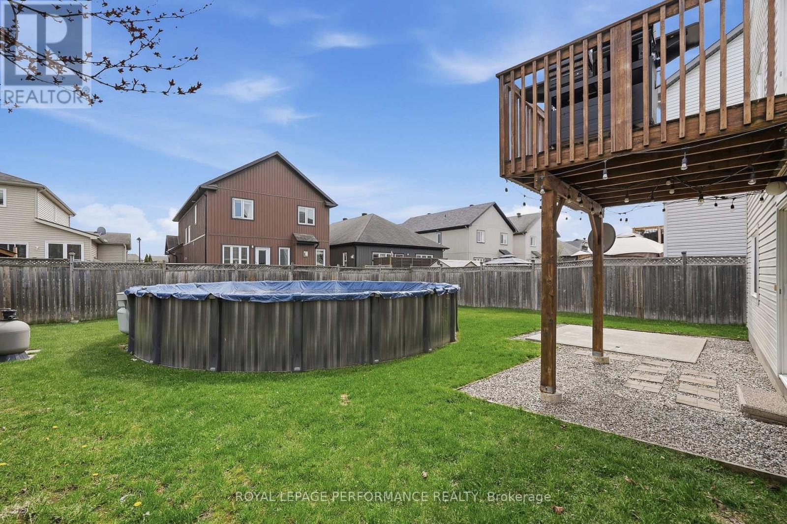 366 JASPER CRESCENT S - 39