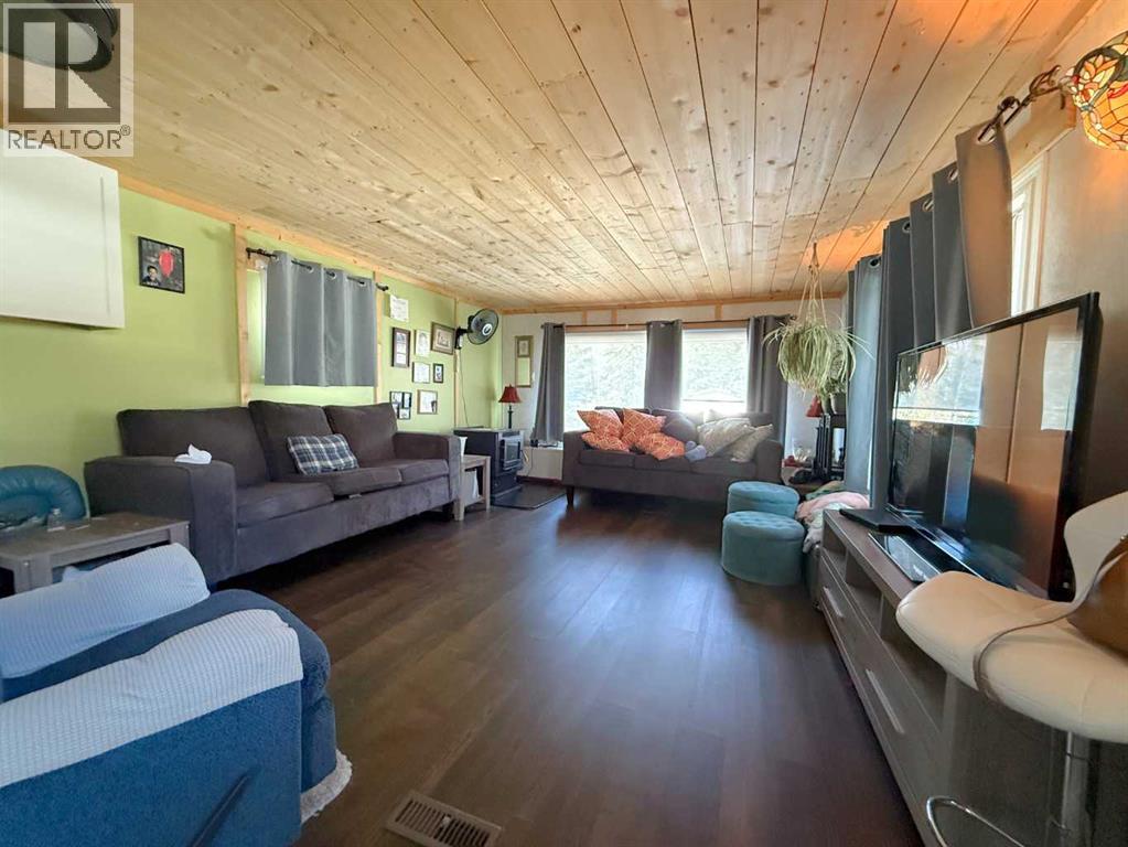 13, 660022 Range Road 225.5 - 6