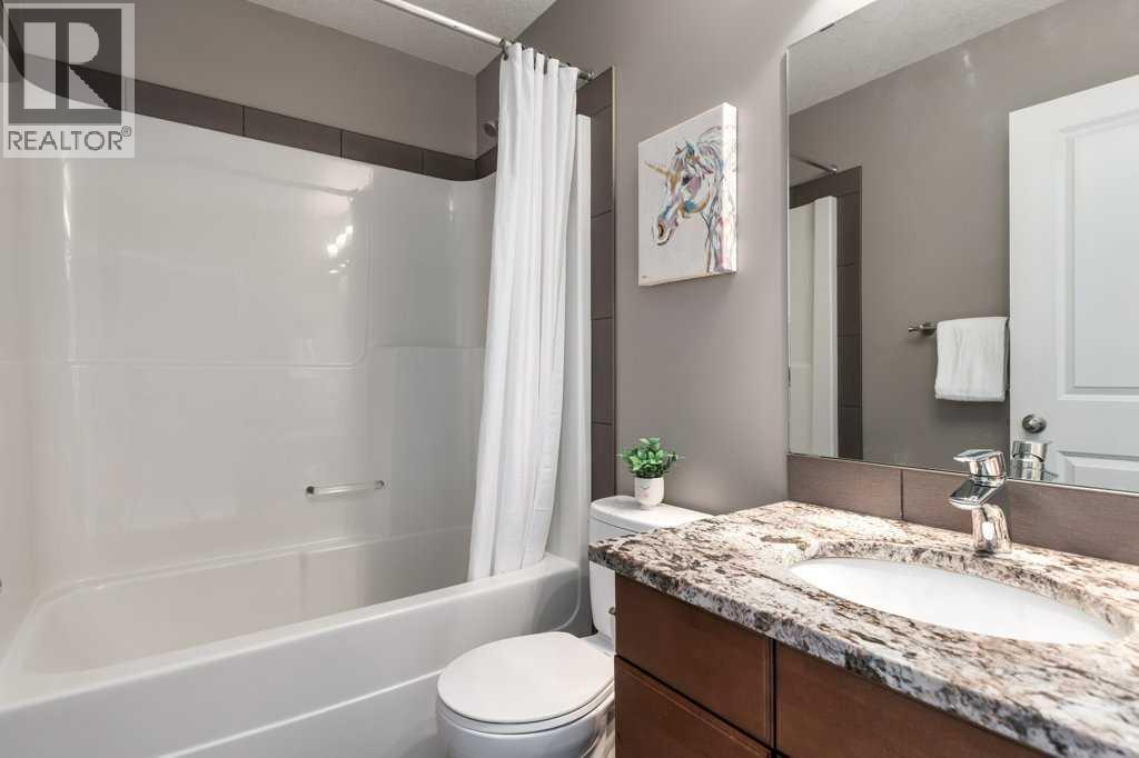 105 Wildrose Green - 19