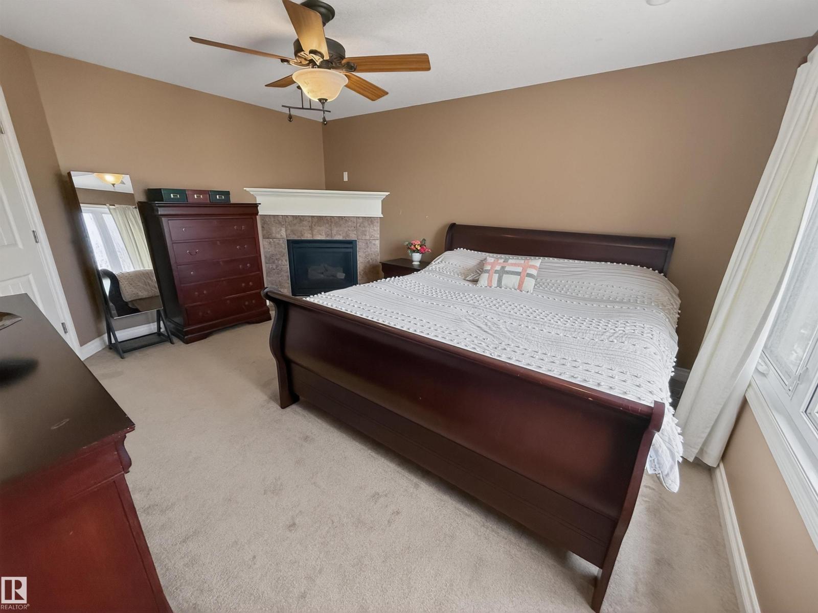 25 VICTOR CO, Spruce Grove