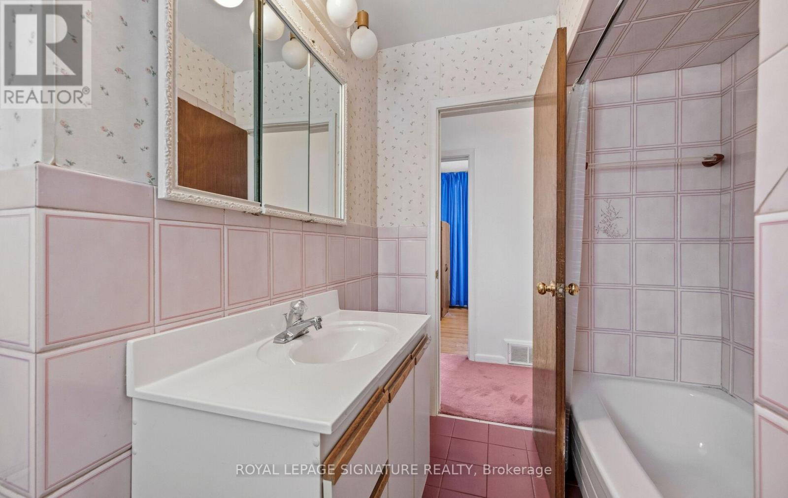 1322 KELLY ROAD - 24