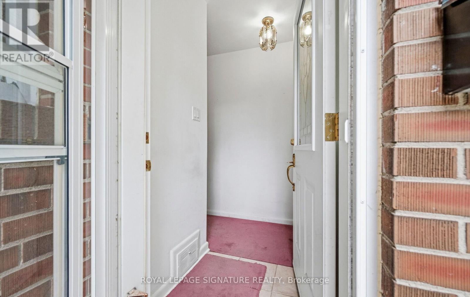 1322 KELLY ROAD - 4
